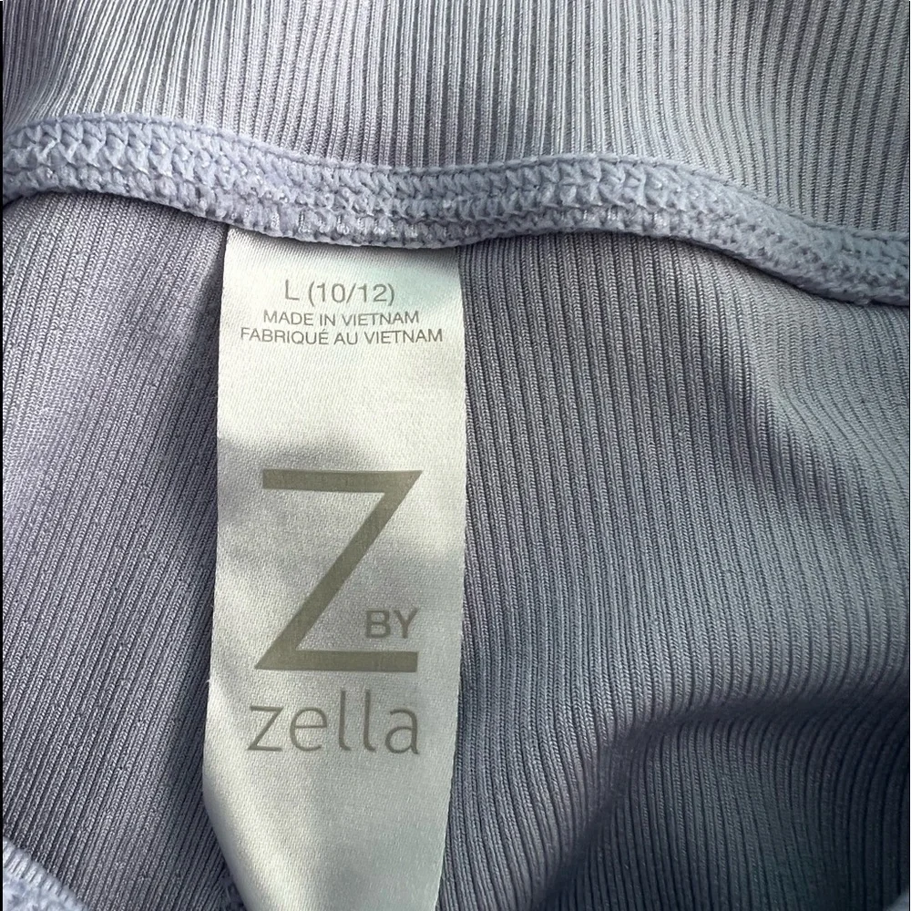 Zella girls lavender Capris, size 10-12